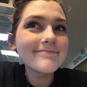 Meet your Posher, Kaylee